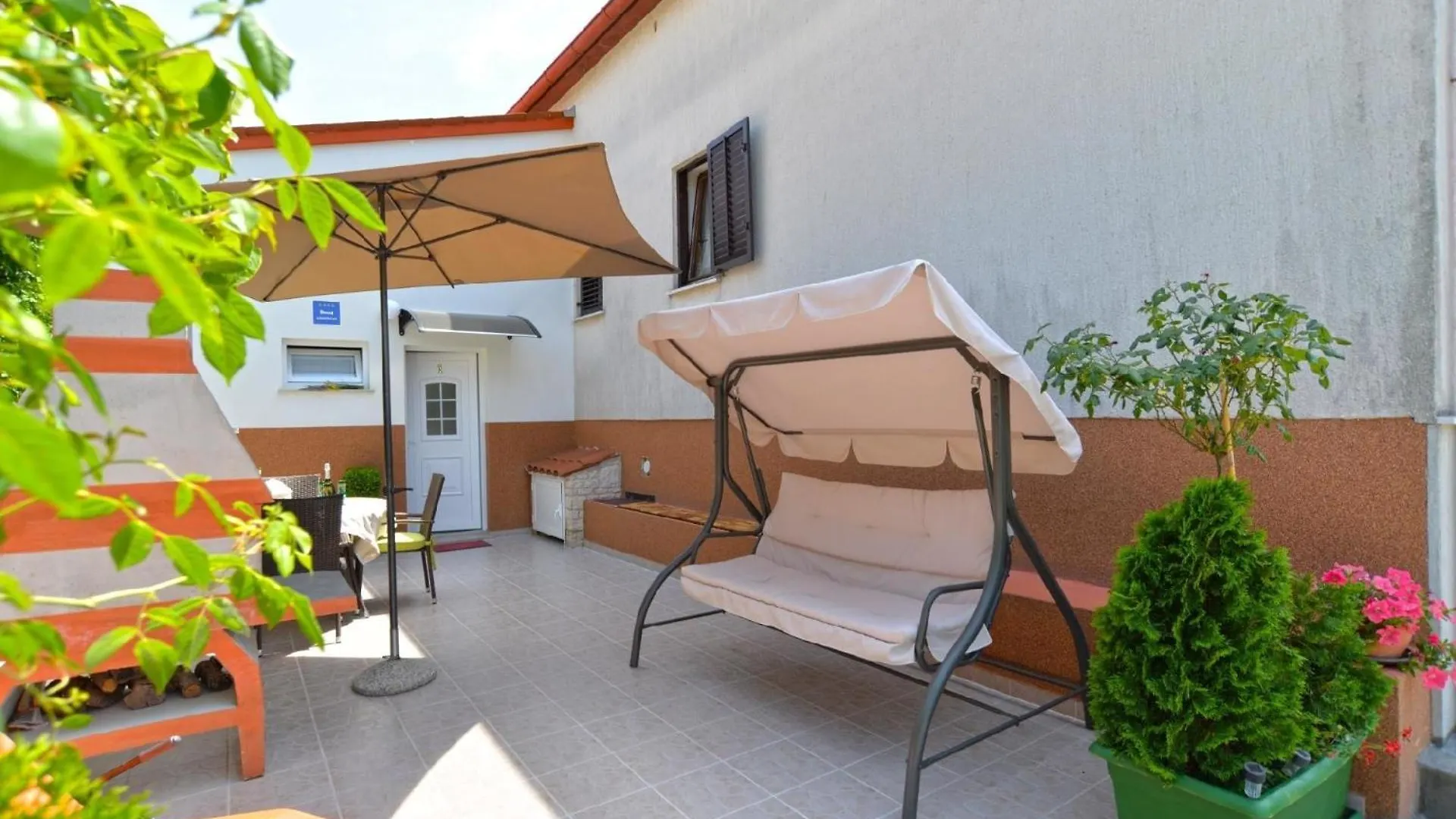 Ferienwohnung Fuer 5 Personen Ca 84 Qm In Fazana, Istrien Istrische Riviera Apartment Fazana